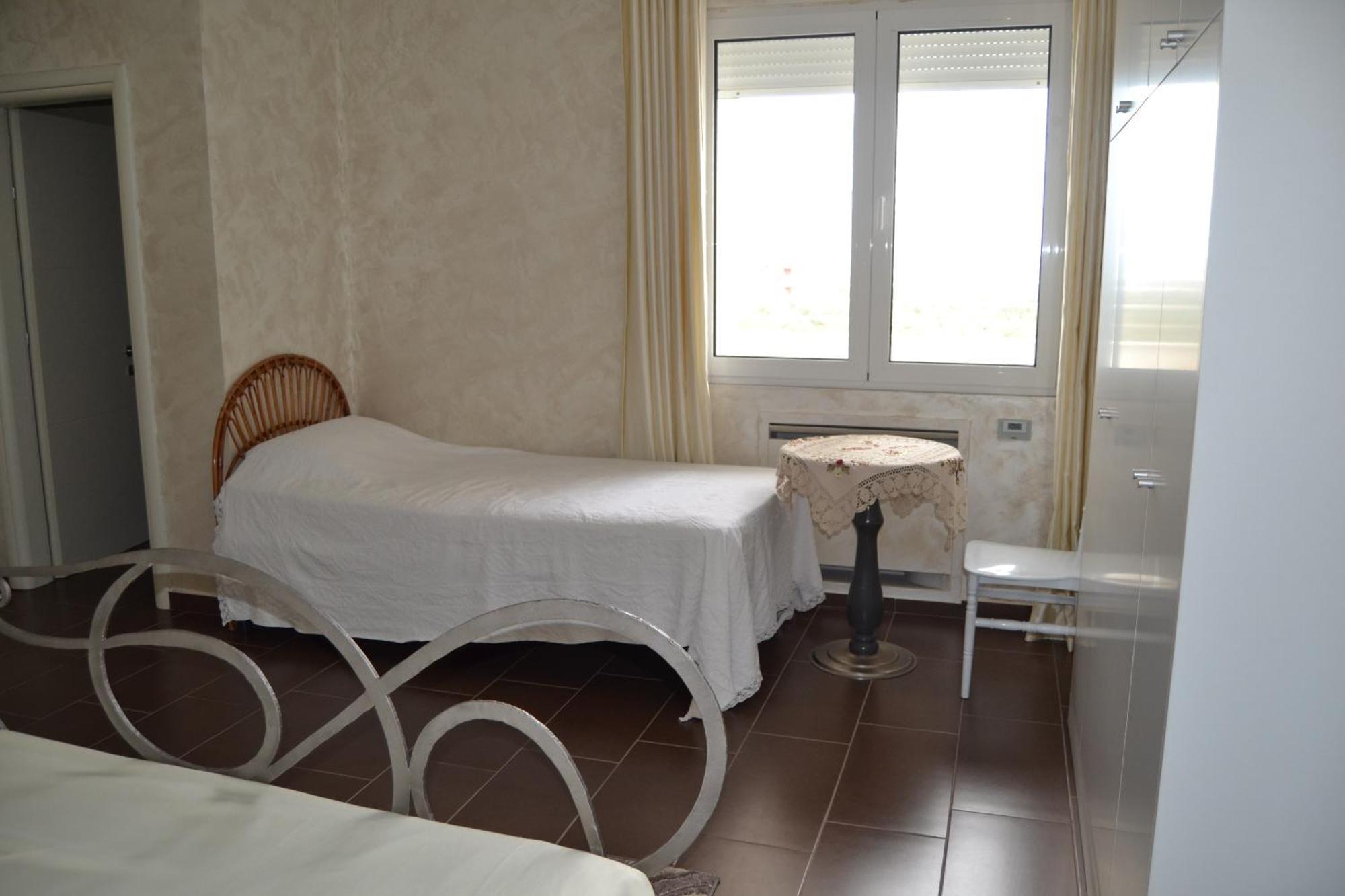 Kodra E Godenve Resort *